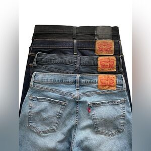 Like new Levi’s 4 pair lot 31x32